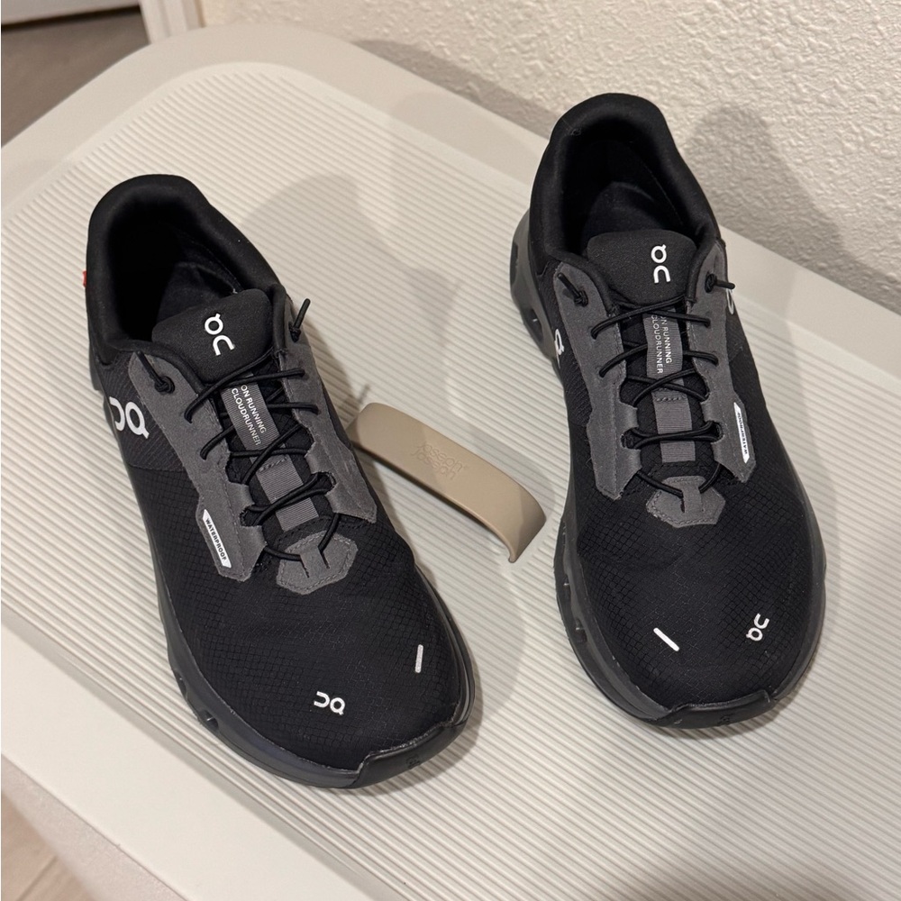 Oncloud Cloudrunner 2 Waterproof Sneakers - image 2